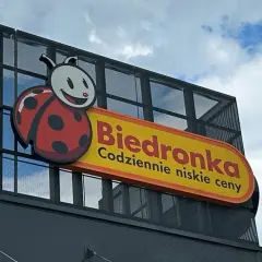 Biedronka Radom: 21+ sklepów, adresy, godziny i nowości!