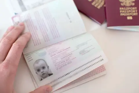 Paszport dla dziecka: Poradnik od A do Z. Dokumenty, opłaty, zgody