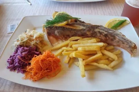Dziwnów: Gdzie zjeść, by uniknąć rozczarowań? Moje TOP miejsca