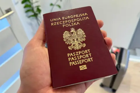 Paszport tymczasowy: jak długo ważny i kiedy NIE wjedziesz do USA?