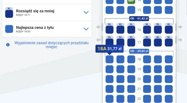 Wybieranie miejsc w samolocie Ryanair. Widok planu siedzeń z opcjami "Rozsiądź się za mniej" i "Najlepsza cena z tyłu".