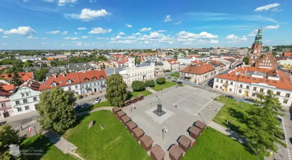Radom zaskakuje! Co robić? Atrakcje, zabytki i gotowy plan