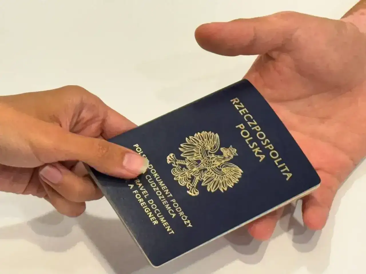 Jak długo ważny jest polski paszport? Sprawdź przed wyjazdem