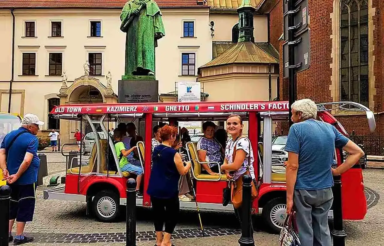 Wycieczki objazdowe z Krakowa - jak wybrać trasę?