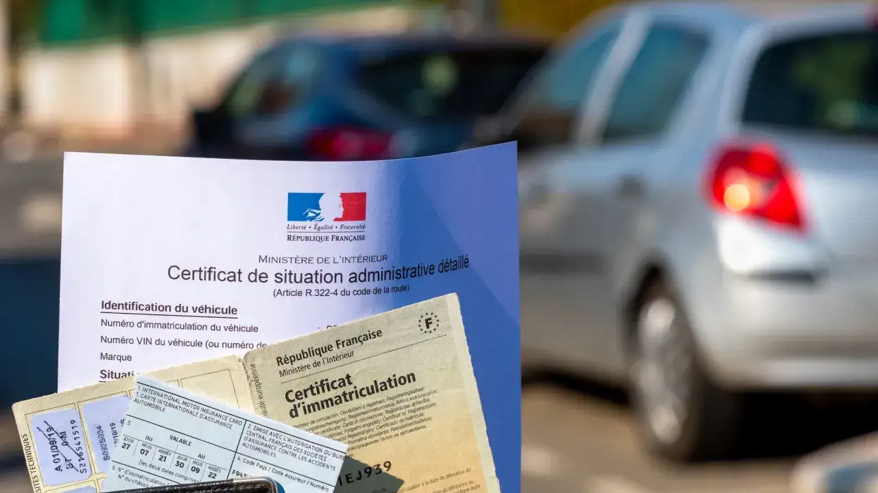 samochodem po Francji dokumenty