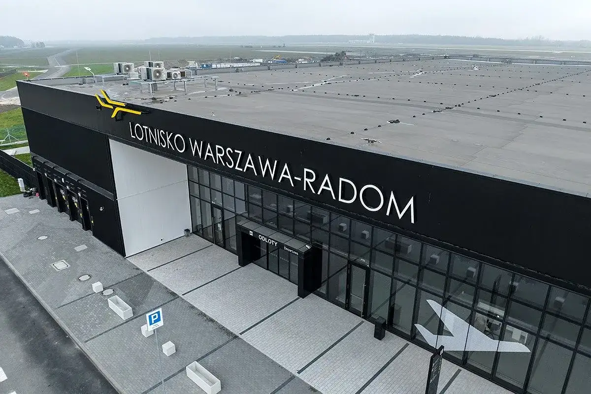 Lotnisko Warszawa-Radom terminal