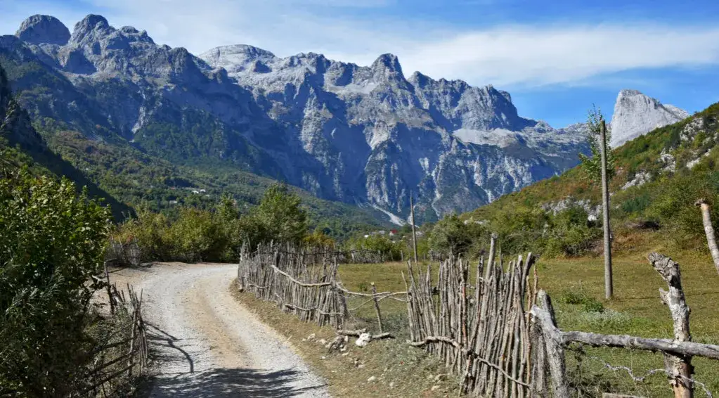 Góry Przeklęte Albania, Theth Valbona