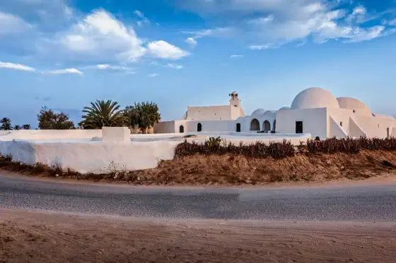 Djerba na wakacje - kiedy lecieć i co zobaczyć?