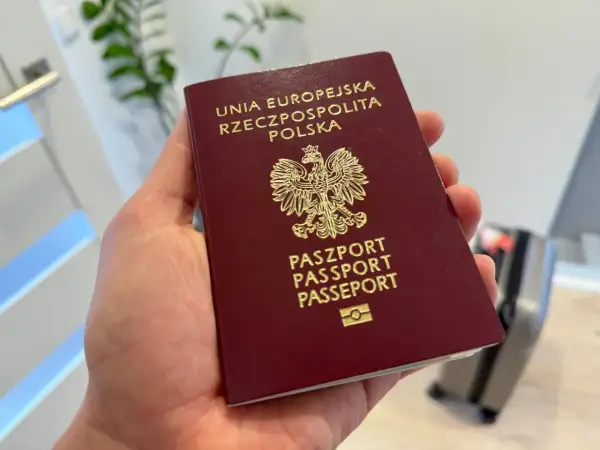 Paszport tymczasowy: jak długo ważny i kiedy NIE wjedziesz do USA?